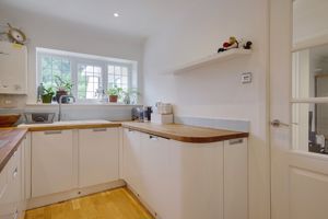 Kitchen- click for photo gallery